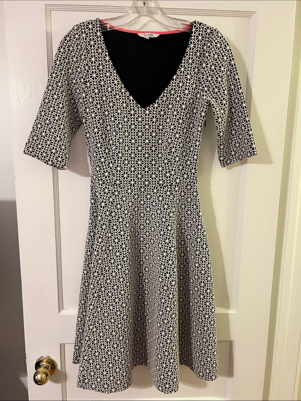 Boden Black & White Geometric V‑Neck Midi Dress
